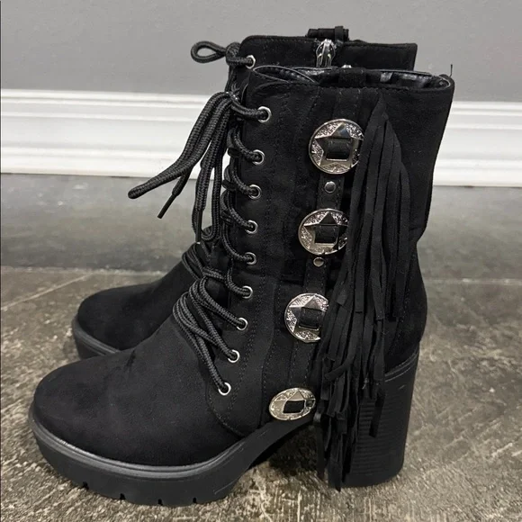 Cape Robbin Black Felicia Western Style Faux Suede Boots 6 - Picture 3 of 7